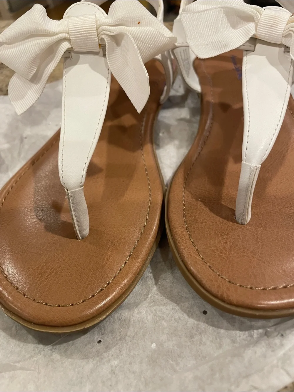 2 Pairs Girls H&M and American Eagle Sandals